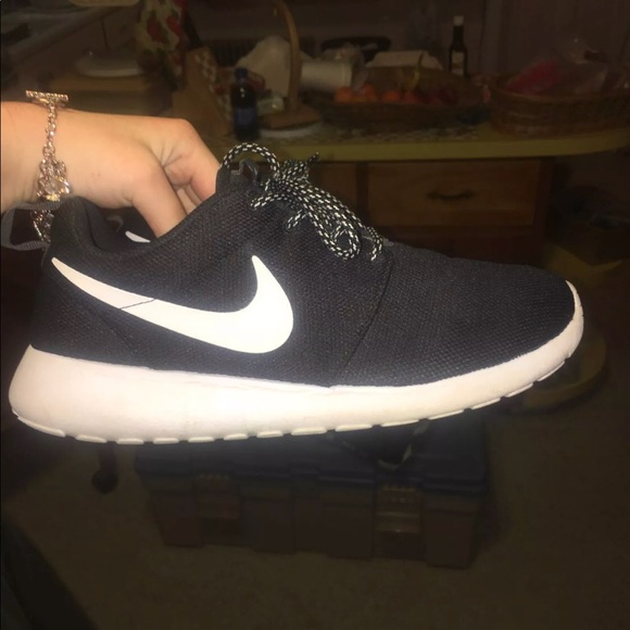 womens roshes